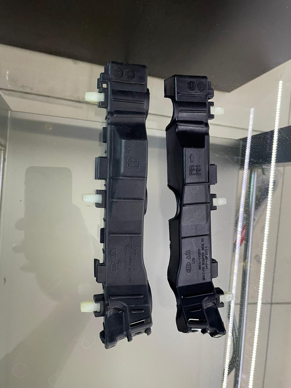 Kia Rio (12-15) Ön Tampon Braketleri (Sağ ve Sol)